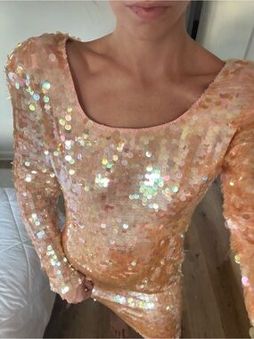 BlackTie Oleg Cassini Peach Iridescent Sequin Mini Dress